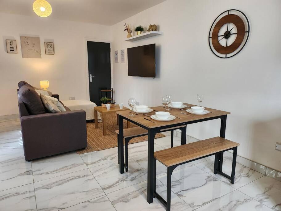 Apartment Flat 8 - 10 Min To Centre By Promise Cardiff