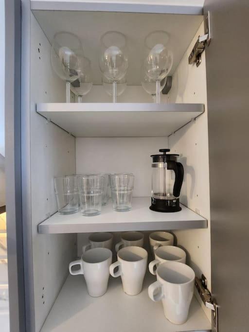 Flat 8 - 10 Min To Centre By Promise * Cardiff
