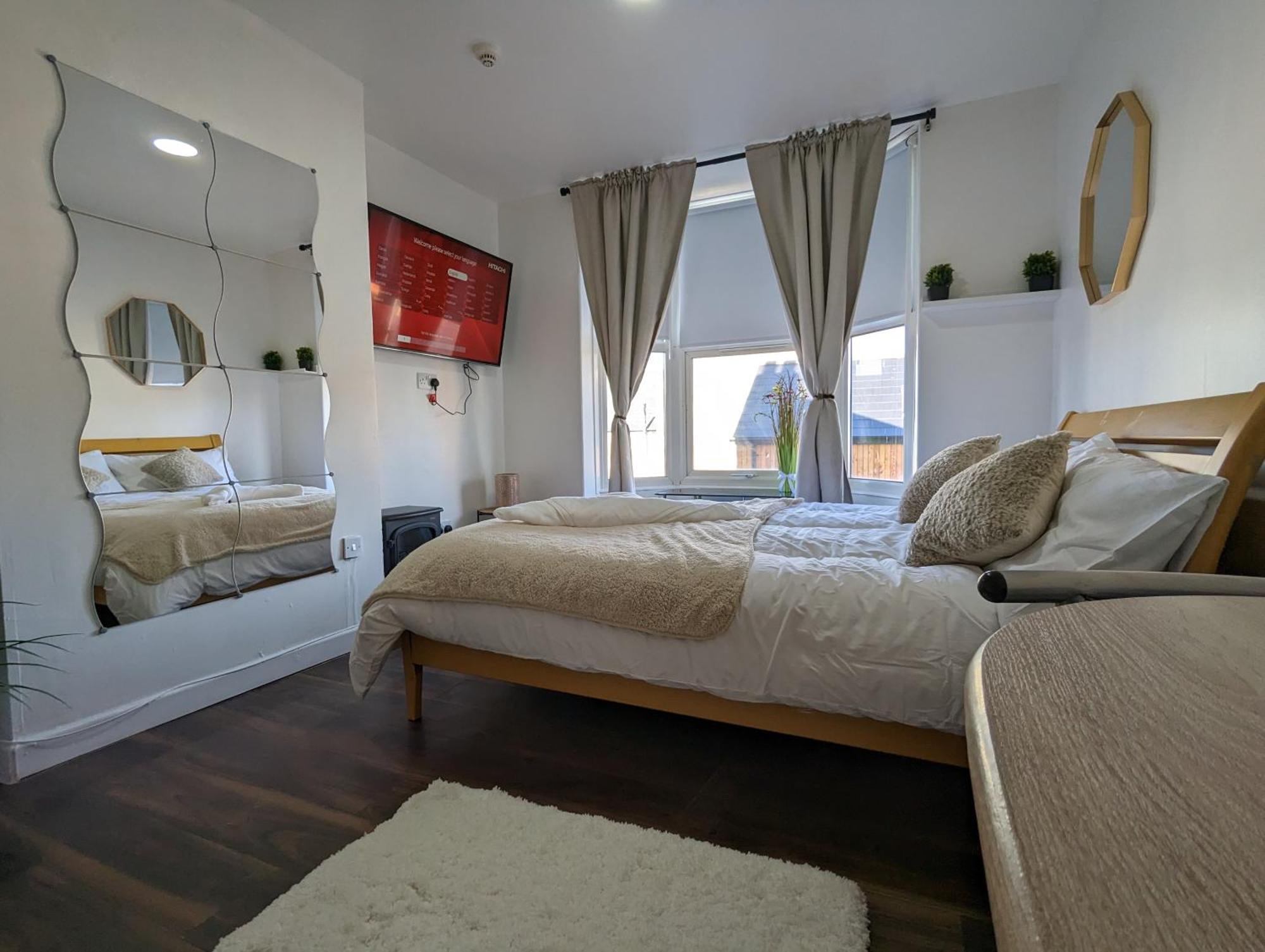 Inner-city - Basic Amenites Apartment *