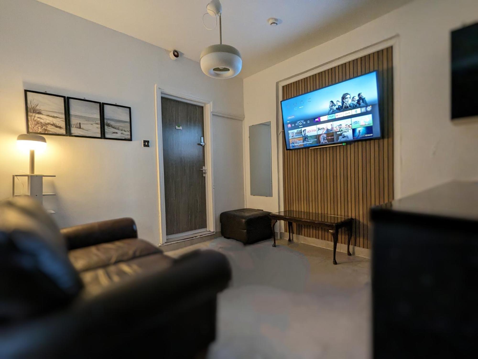 Inner-city - Basic Amenites Apartment