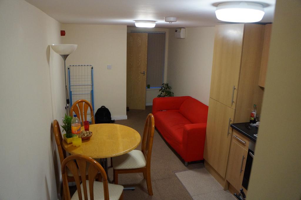 Apartment Lower Cathedral Road