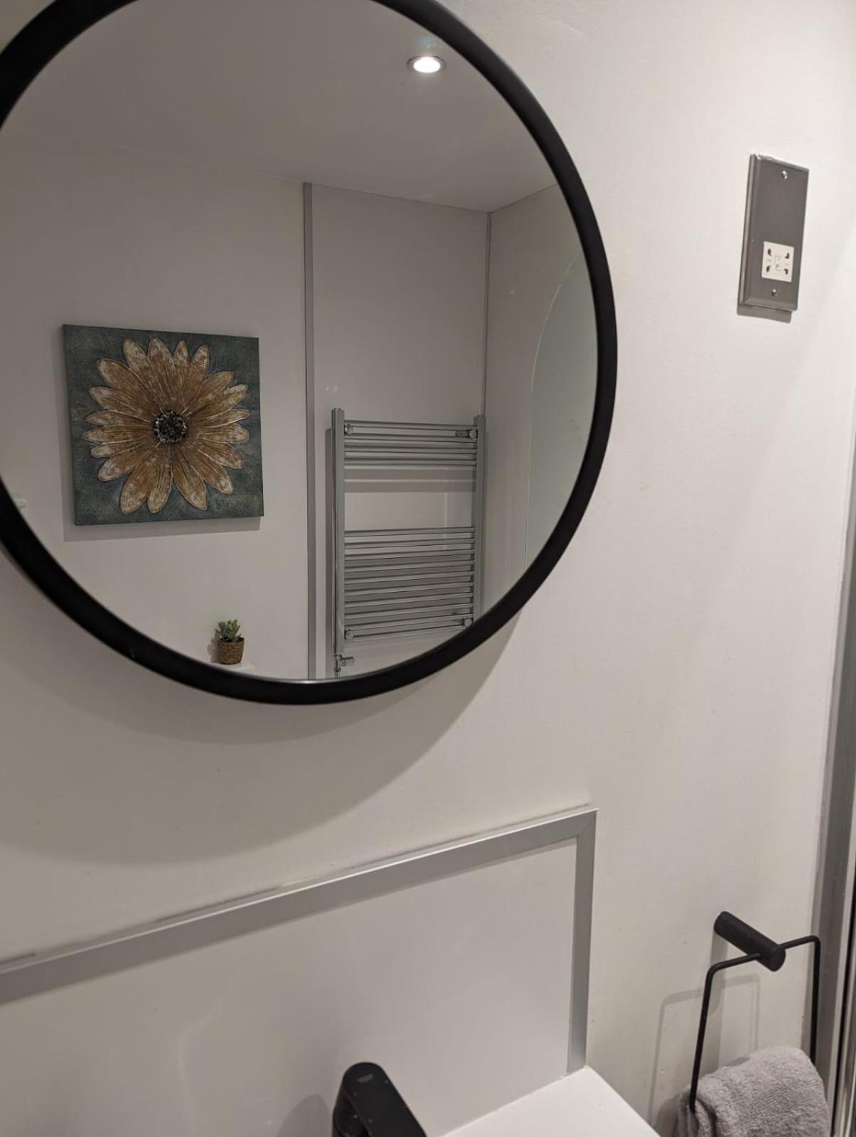 2-bed Heart Of Apartment *