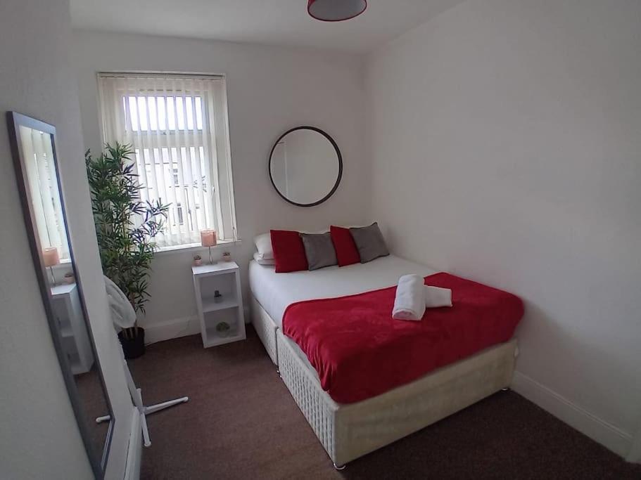 Large Family Location 3 Double Bedrooms And 1 Single Bedroom
