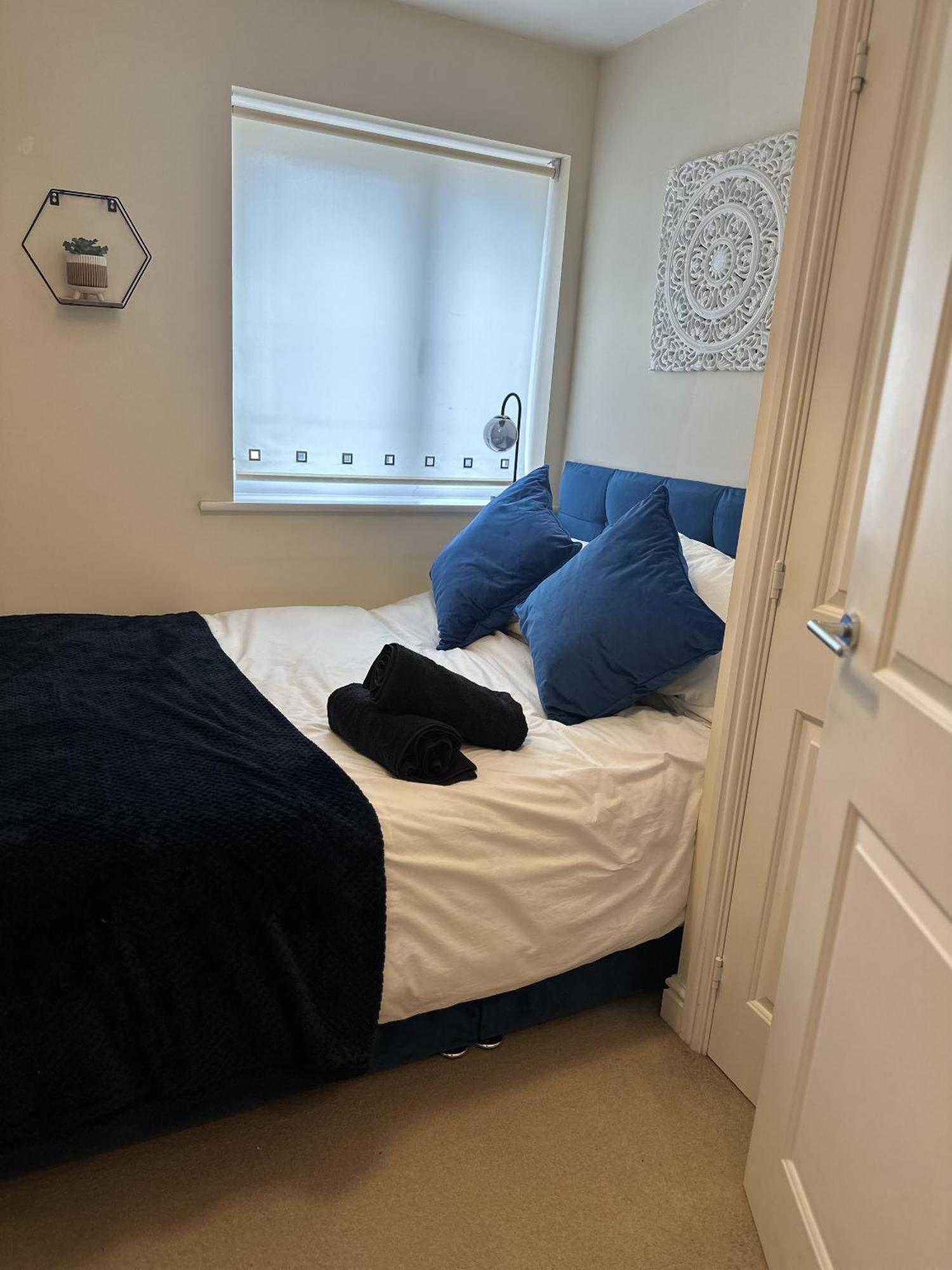 2 Bdr City Centre With Parking Apartment *