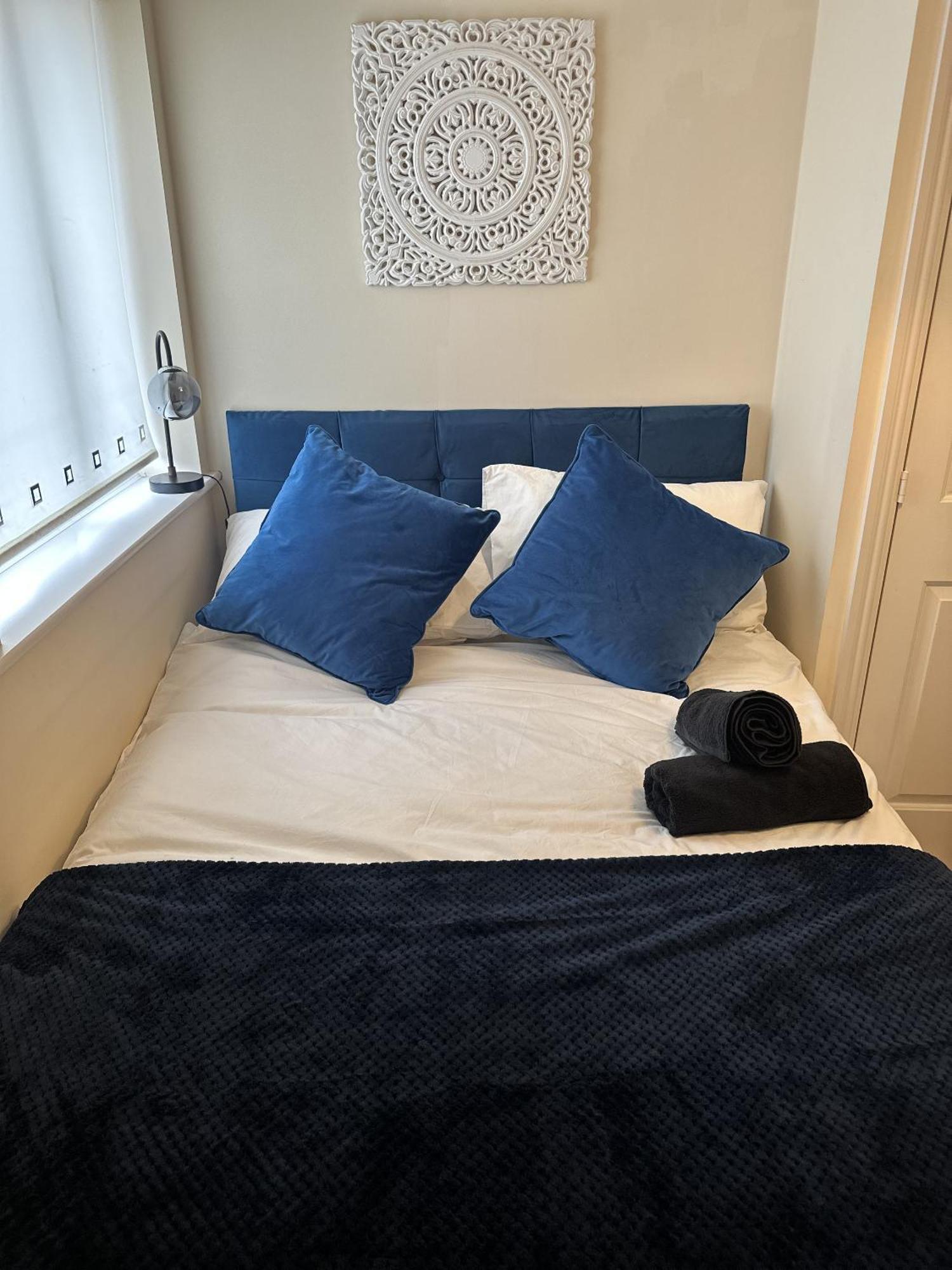 Apartment 2 Bdr City Centre With Parking