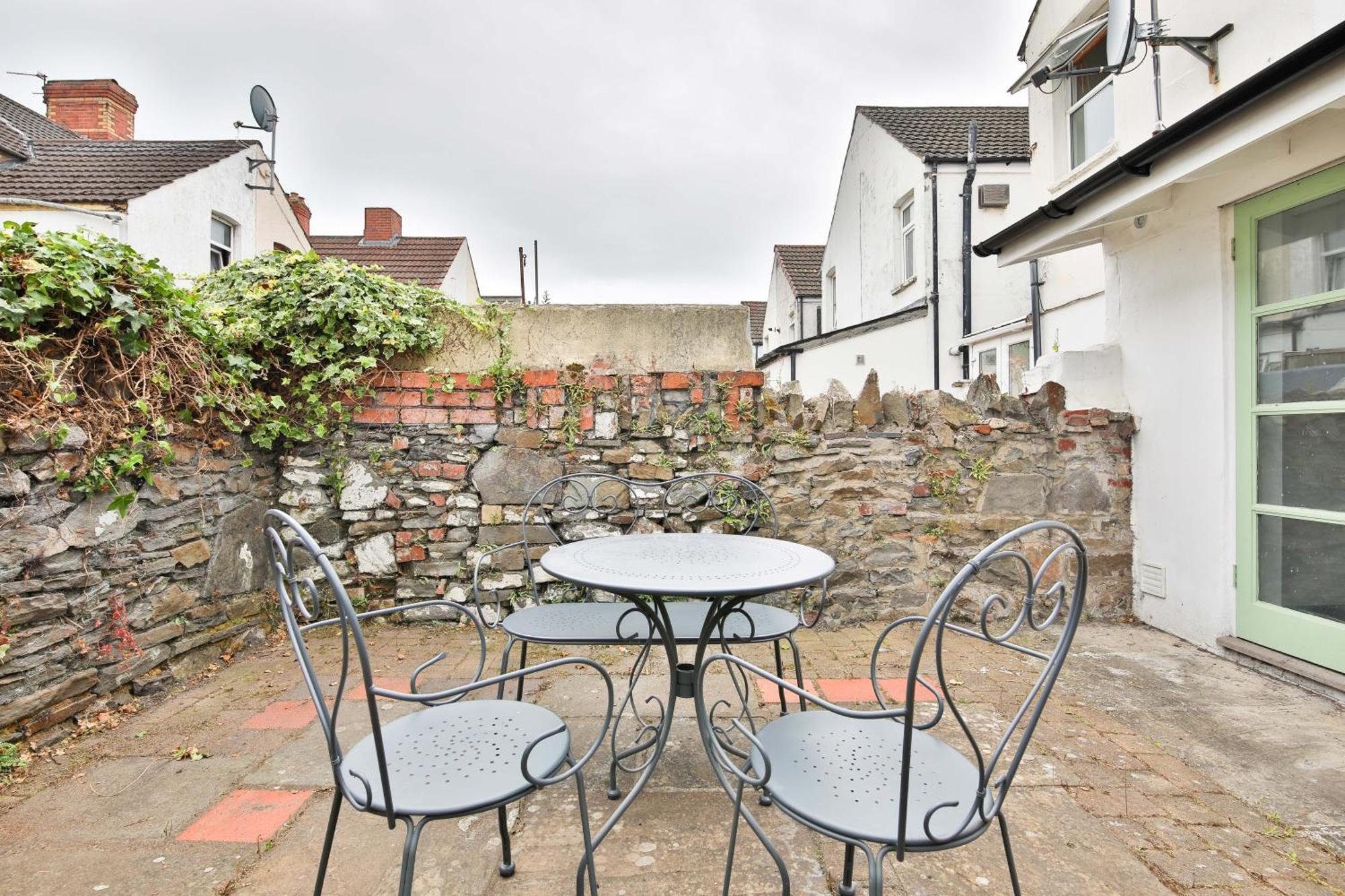 Holiday home Stunning Cardiff Bay House Cardiff