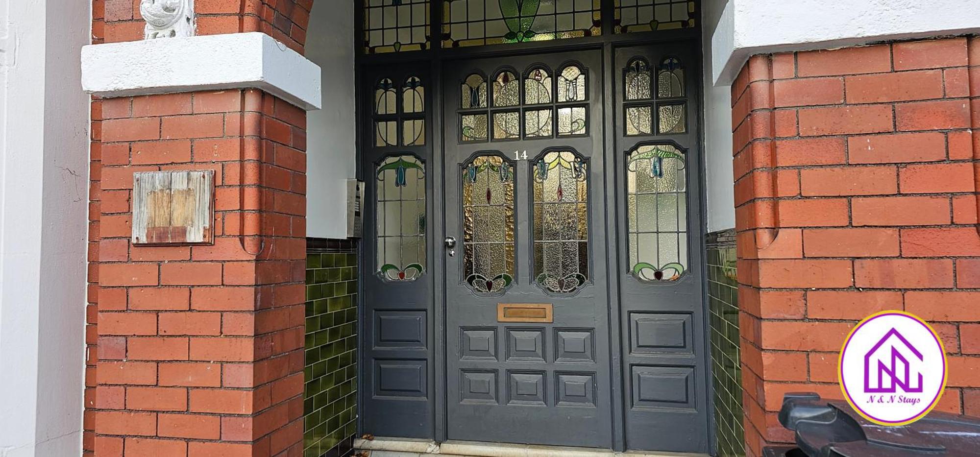 Apartment North Road - Perfectly Placed, Close To Town & Castle With Private Parking