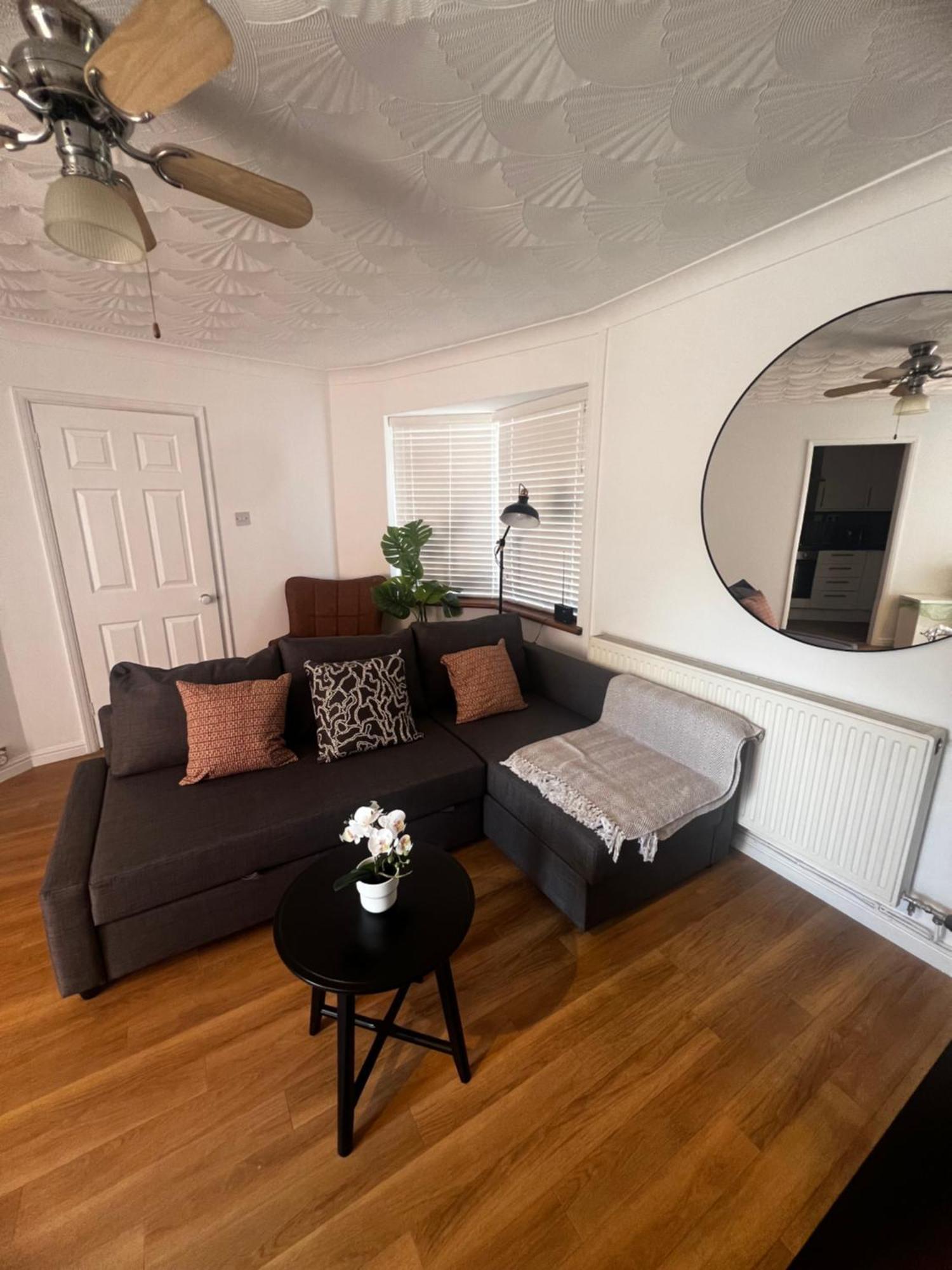 Irene By Koya Homes - 2-bedroom Bungalow, Centre & Free Parking Holiday home *