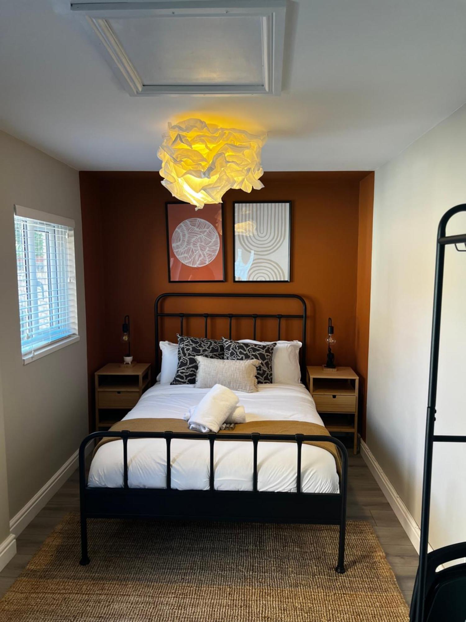 Holiday home Irene By Koya Homes - 2-bedroom Bungalow, Centre & Free Parking *