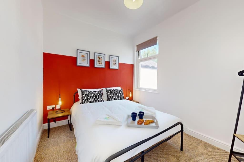 Centre - 2 Bed Apartment- Free Parking & Netflix Cardiff
