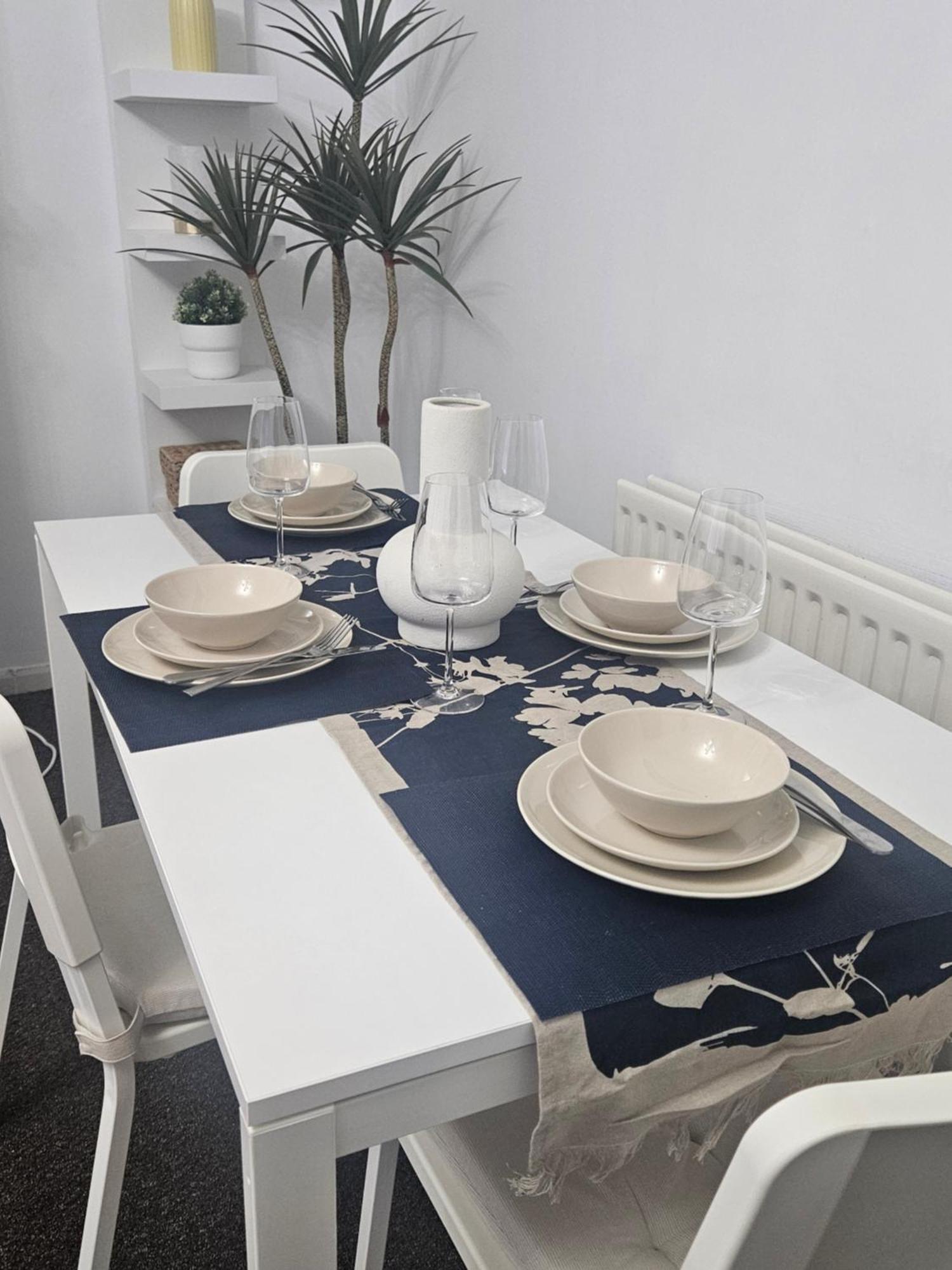 Nariken Apartments, Apartment Cardiff