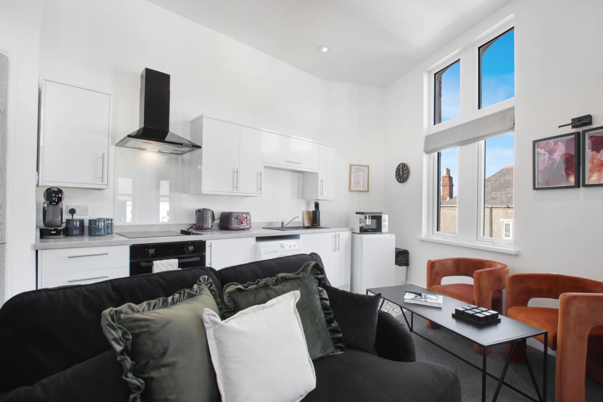 Stadium View #4 - Spacious & Modern 2 Bed Flat Apartment *