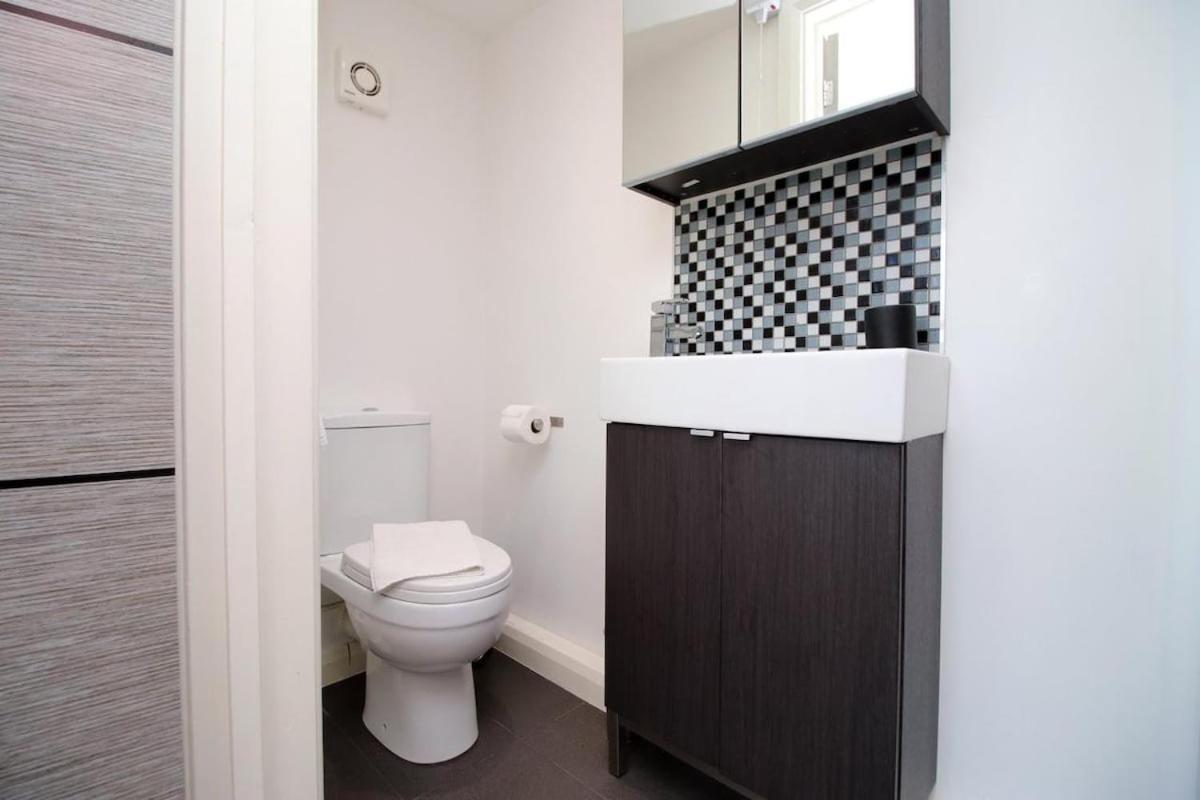 Chic & Trendy Apartment *