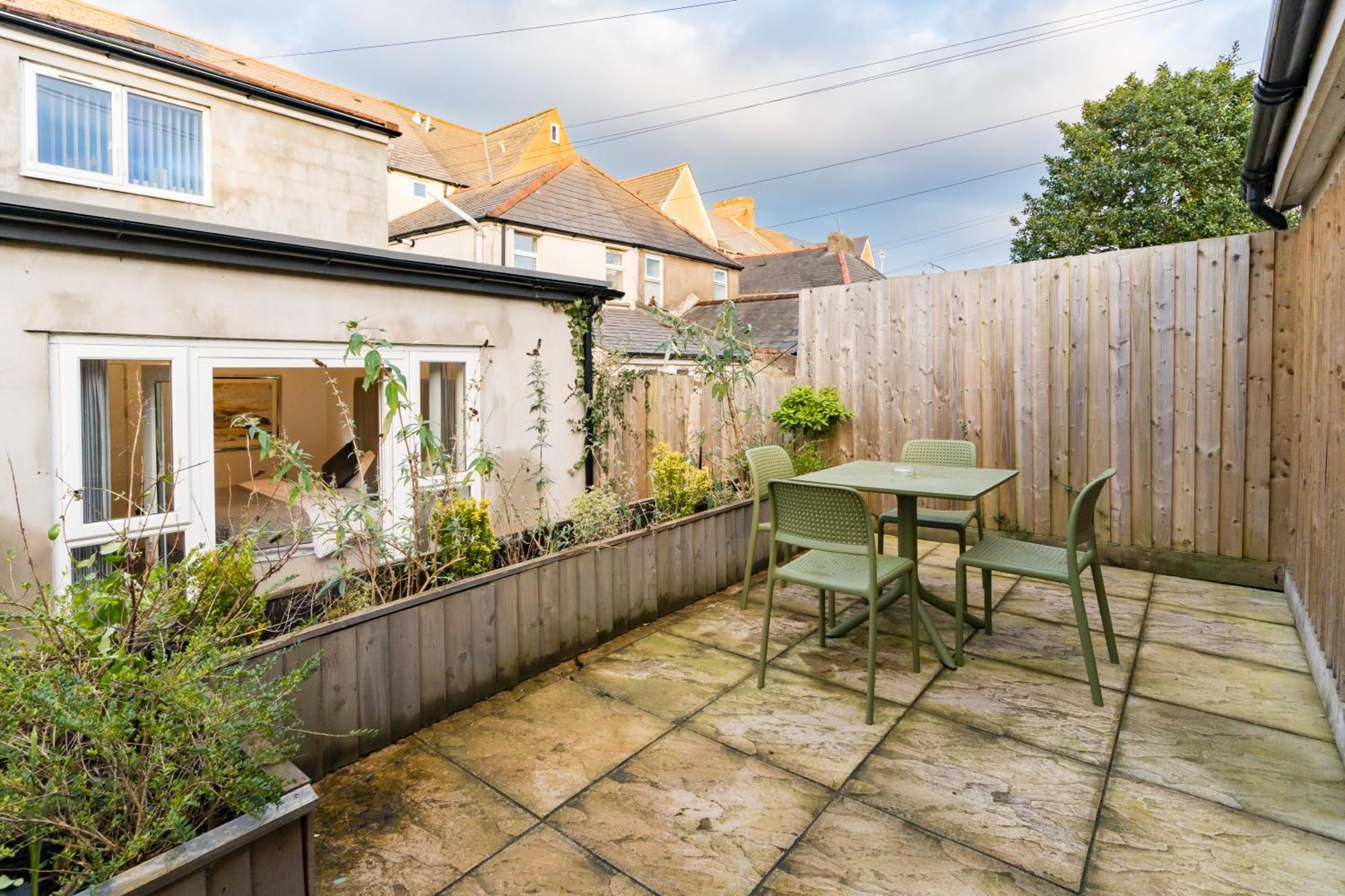 Nottage House Premier Apartment Cardiff