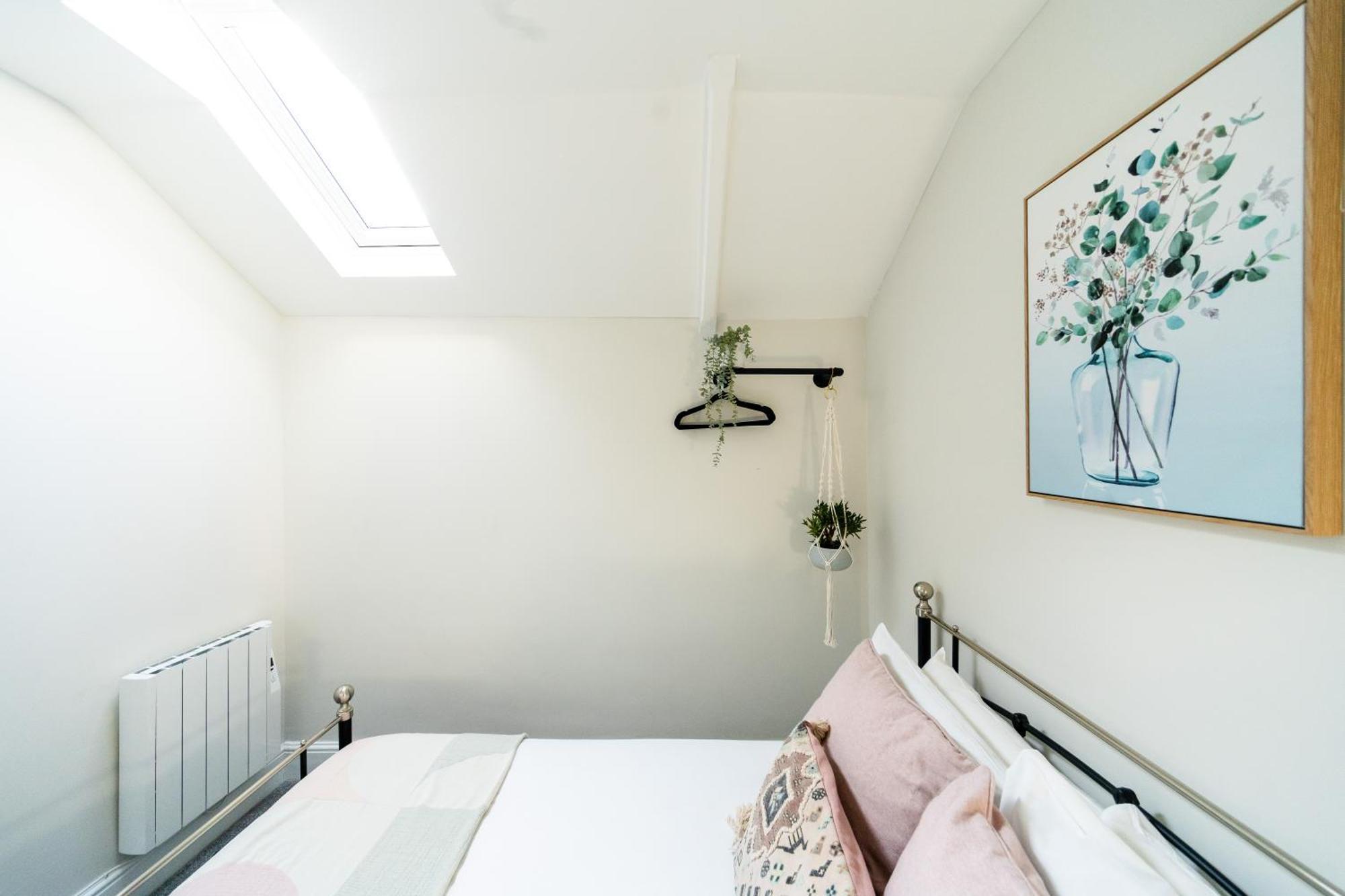 Howard Gardens - 1 Bedroom In Centre Apartment *