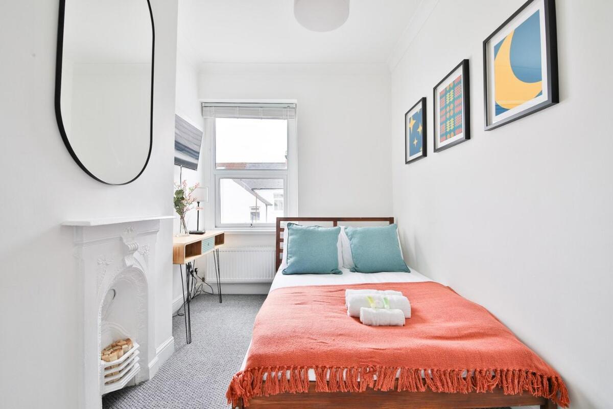 Holiday home Stunning Cardiff Bay House Cardiff