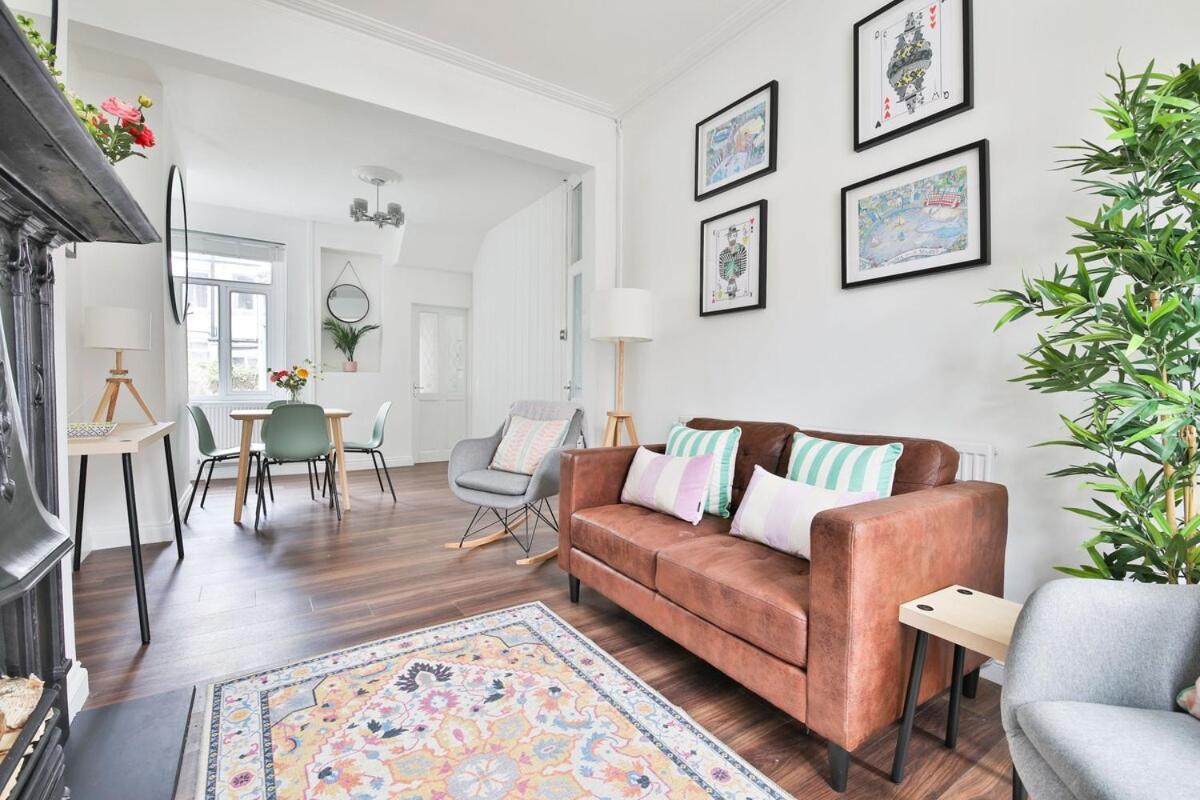 Holiday home Stunning Cardiff Bay House Cardiff
