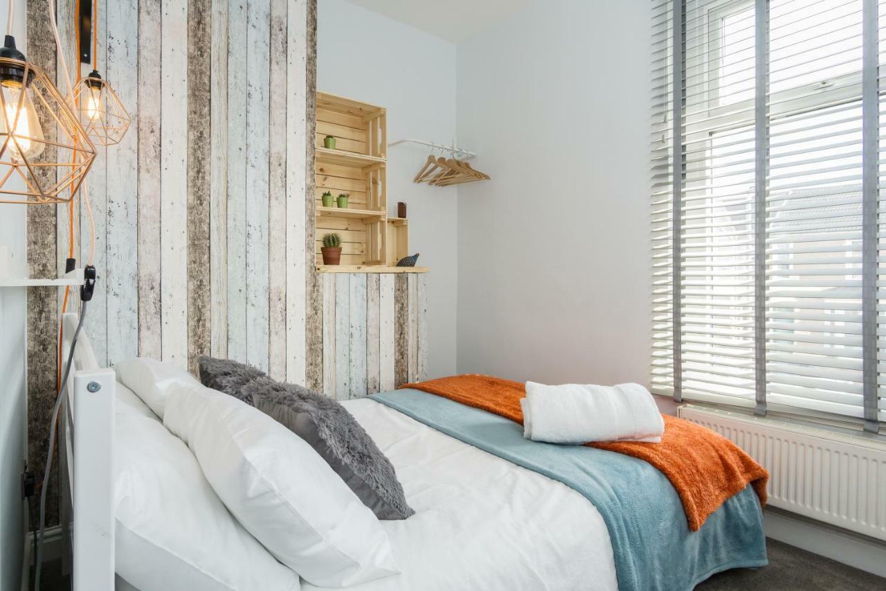 House For Families Or Groups Near Centre * Cardiff