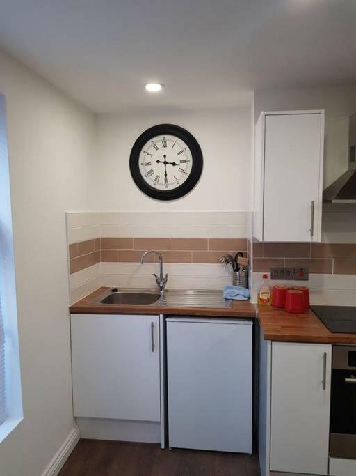 Apartment With Roof Terrace Close To City Centre Cardiff