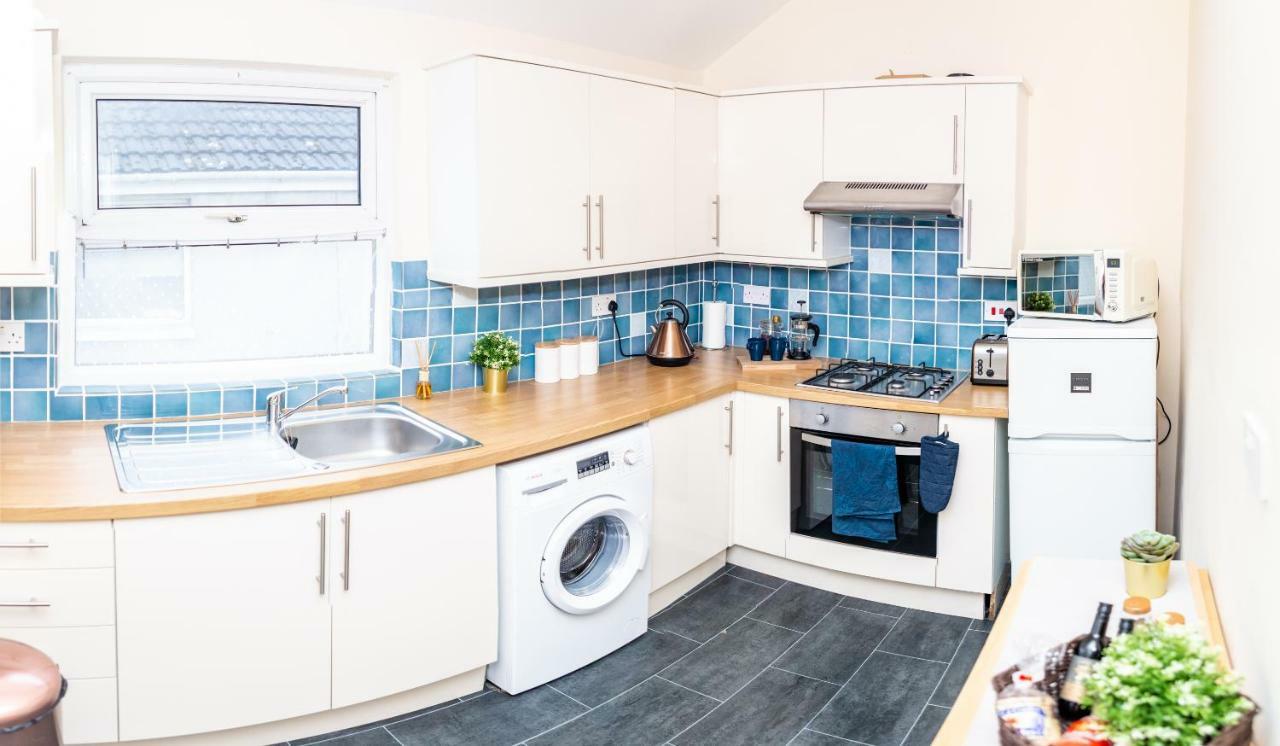 The Louis Armstrong- Modern 3 Bedroom Apartment, Super Close To The Centre Cardiff