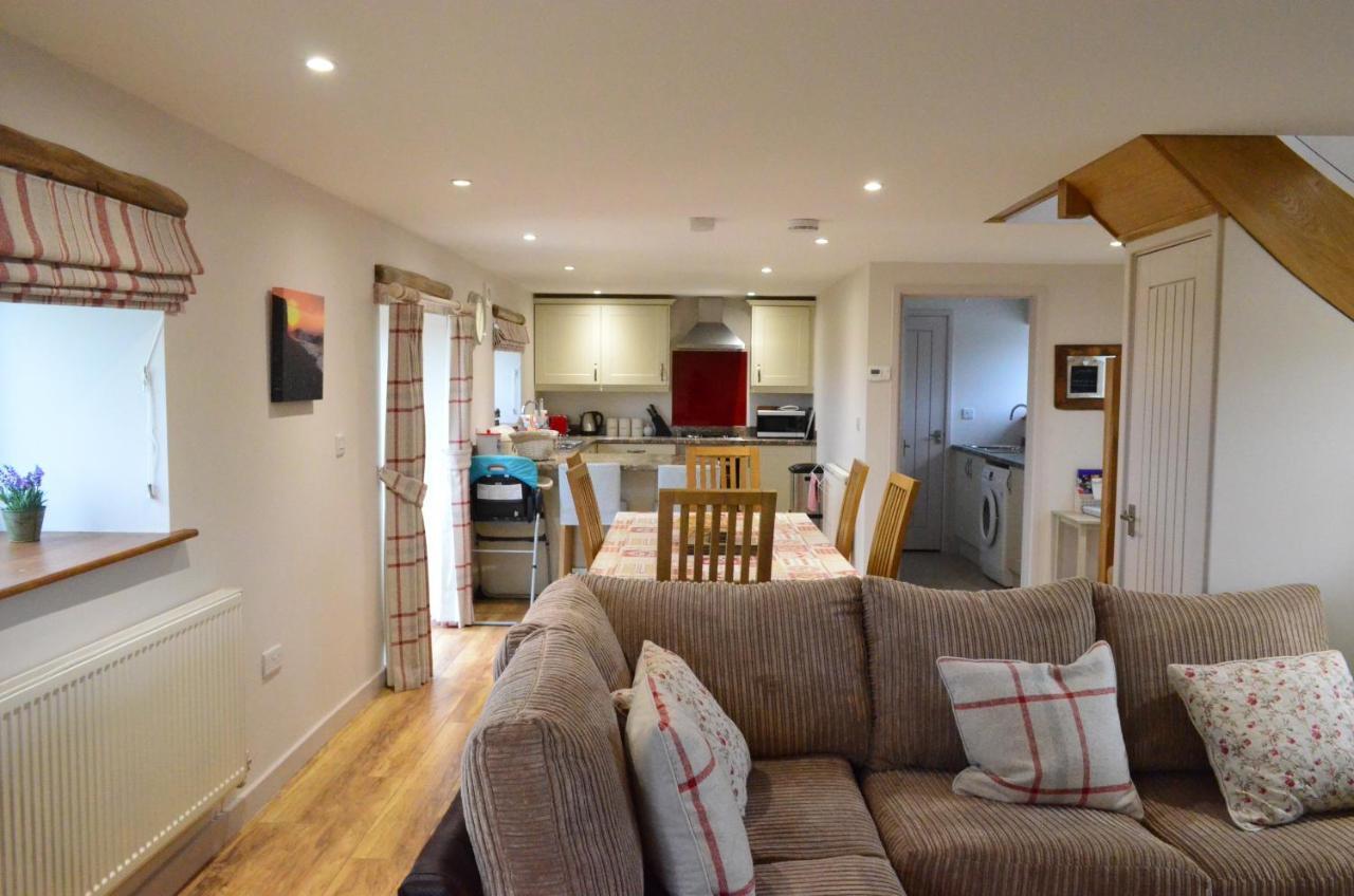 Holiday home Beautiful Dog Freindly Cottage Near Cowbridge Barry & Cardiff