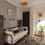 The Gatsby - Beautiful Spacious Central House
