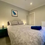 Stylish Modern Apartments Near Parks & Centre