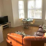 A Modern 2 Bedroom Apartment Close To The City Centre