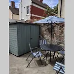 Cozy Hidden Gem In The Bay 10 Mins Walk From Wmc With Parking