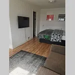 Stylish Studio Bungalow, Close To Cardiff Centre