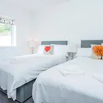 Pass The Keys Modern & Light 2 Bedroom Apartment In Canton