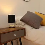 Big Value Bedsit - By Property Promise