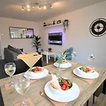 Thesiger Court Apartments - Free Private Parking - By Property Promise