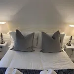 18 North Road Flat 2 By Mia Living Free Parking On Site