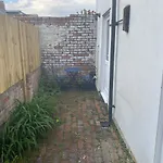 Lovely Coach House With Free Parking