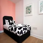 Principality House By Mia Living 3 Bedroom Apartment A 5 Min Walk To Principality Stadium