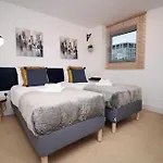 Westgate Heights By Mia Living 2 Bedroom Apartment In Cardiff Centre