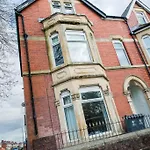 1 Bed Central Cardiff Apartment