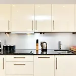 Pass The Keys Super Central Spacious 2 Bed Apartment With Parking