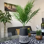 Stunning 1 Bed Spacious Apartment -Central Cardiff
