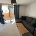 The Courtyard Apartment By Staying-Away With Free Parking