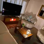 Spacious 2 Bed Apartment, Close To Village Shops