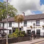 Spacious 2 Bed Apartment, Close To Village Shops
