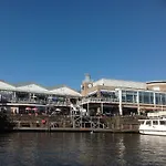 Riverbank Penthouse And Apartments