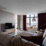 Luxury 1Br Seafront Apartment
