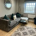 Brickworks City Centre Apartment-