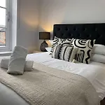 Trendy Apartment In Cardiff Free Parking