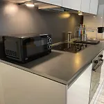 Beautiful Apartment In Cardiff