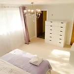 Stunning 2-Bedroom Apartment In Cardiff Bay W/Gym