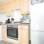 Stayright 2Bed Apartment Overlooking Water With Free Parking And 2 Bathrooms